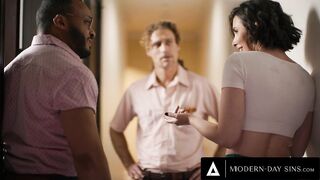 MODERN-DAY SINS - Bored Casey Calvert's SNEAKY SEX With Hubby Turns Into TEAM FUCK With Their In-Laws